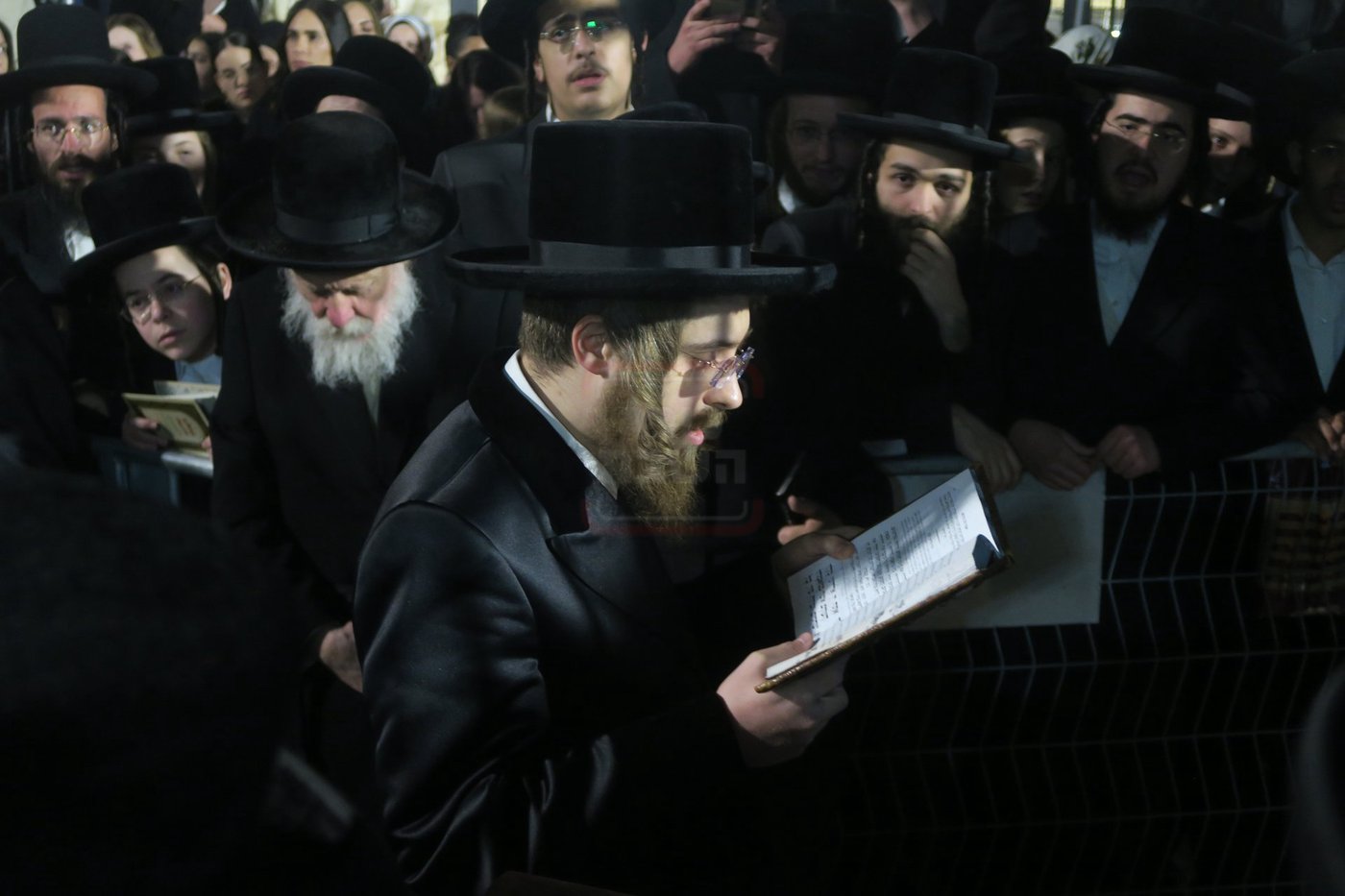 אדמו"רים ורבנים במירון לאחר ל"ג בעומר