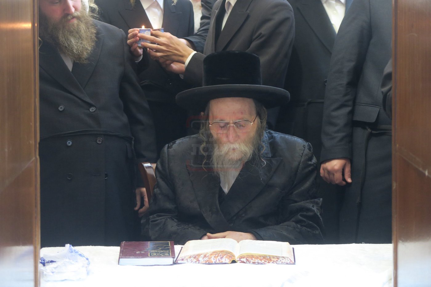 אדמו"רים ורבנים במירון לאחר ל"ג בעומר