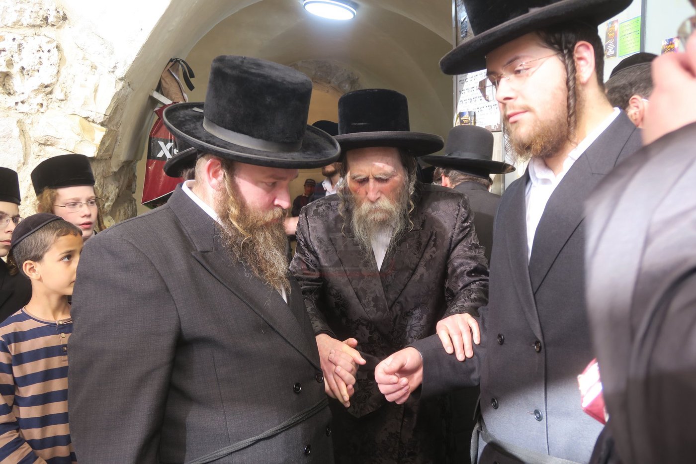 האדמו"ר מערלוי במירון לאחר ל"ג בעומר