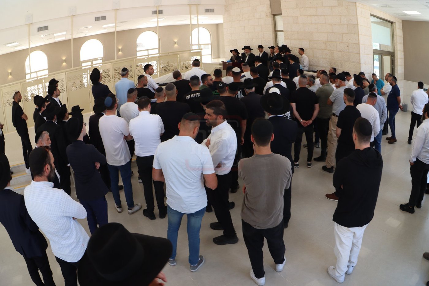 מסע הלווית הגאון רבי משה צרף זצ"ל