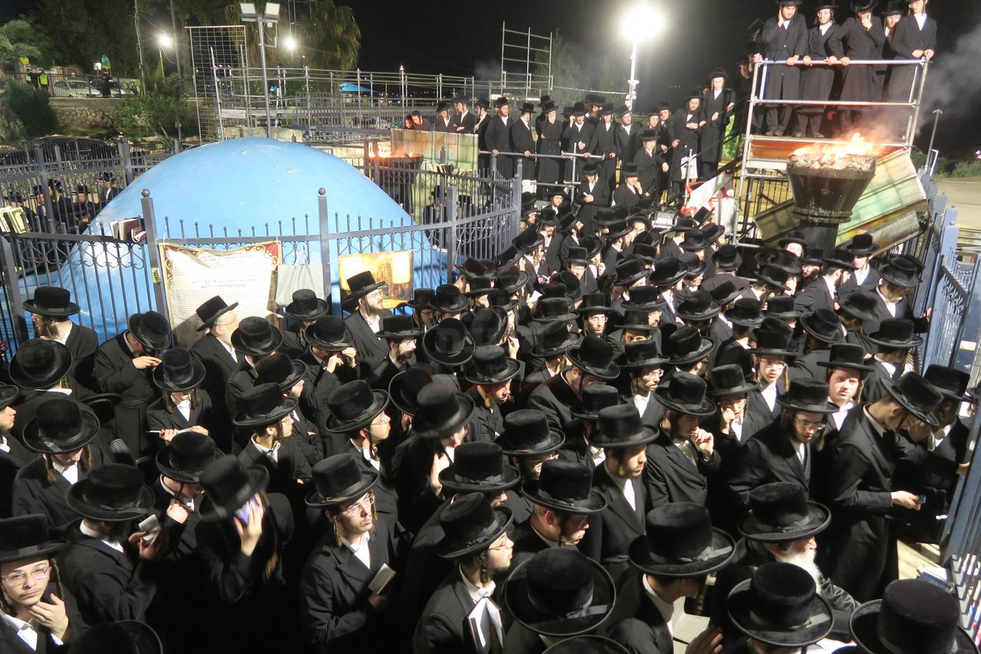 אדמו"רים ורבנים במירון לאחר ל"ג בעומר