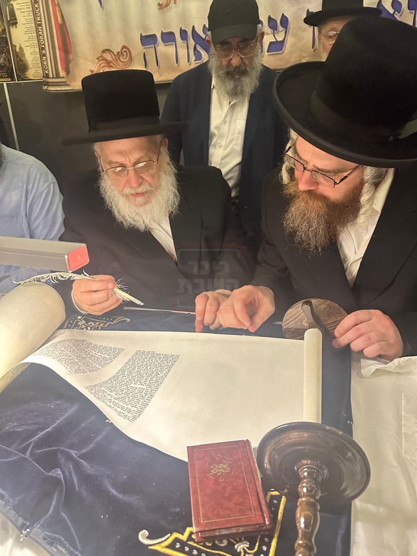 סיום כתיבת האותיות בקובה