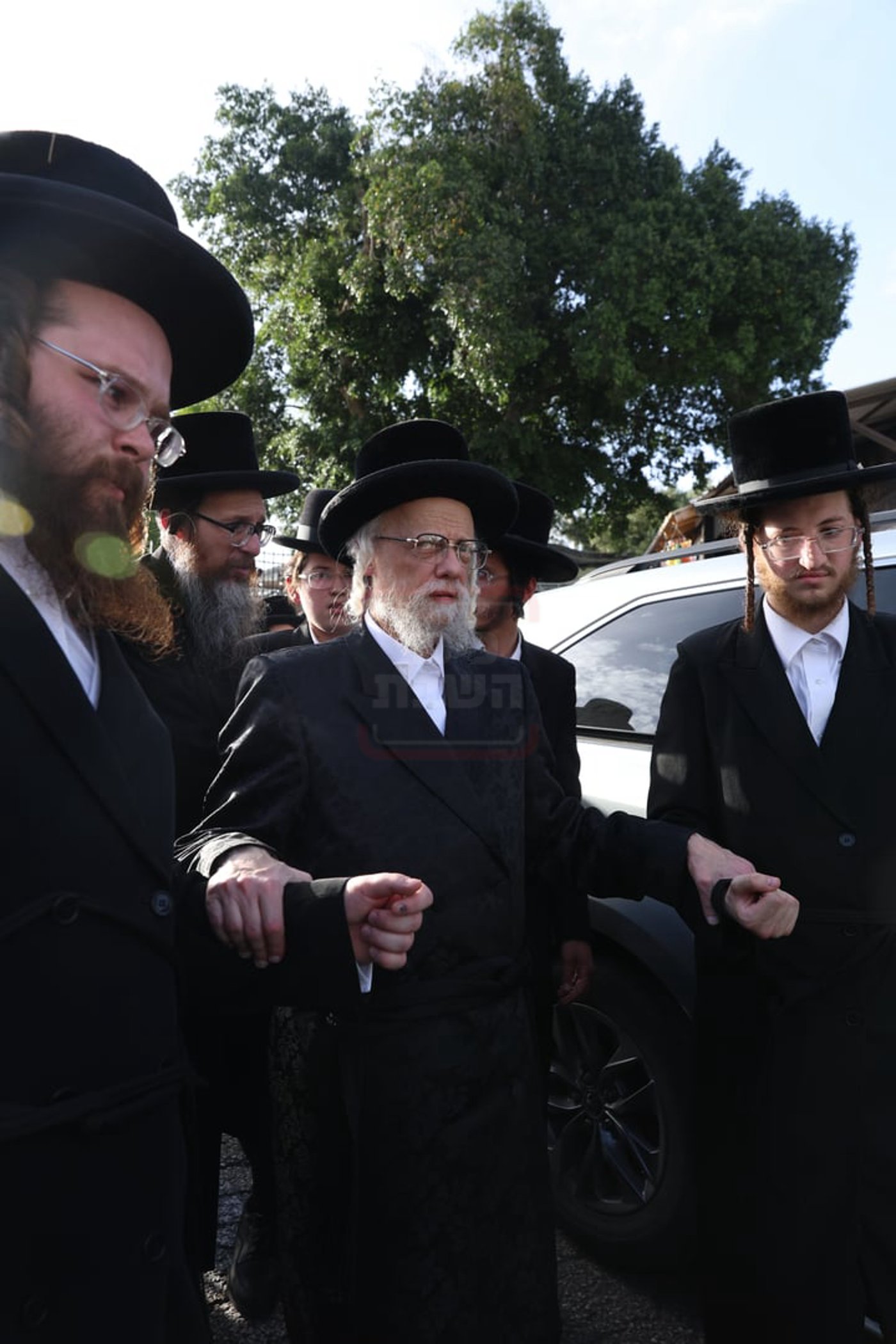 האדמו"ר מסערט ויז'ניץ בתפילת השל"ה בטבריה