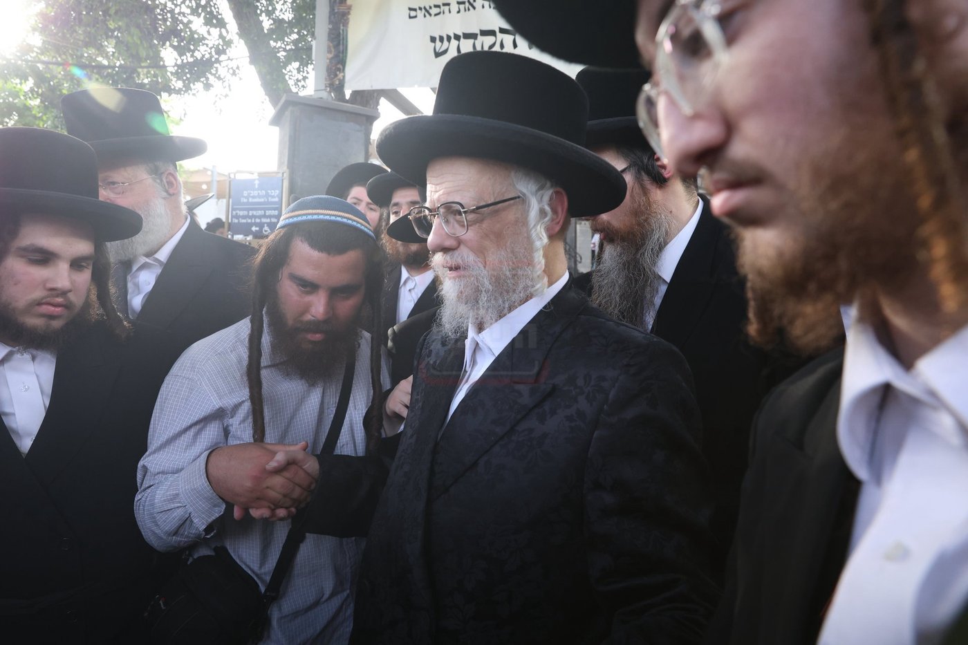 האדמו"ר מסערט ויז'ניץ בתפילת השל"ה בטבריה