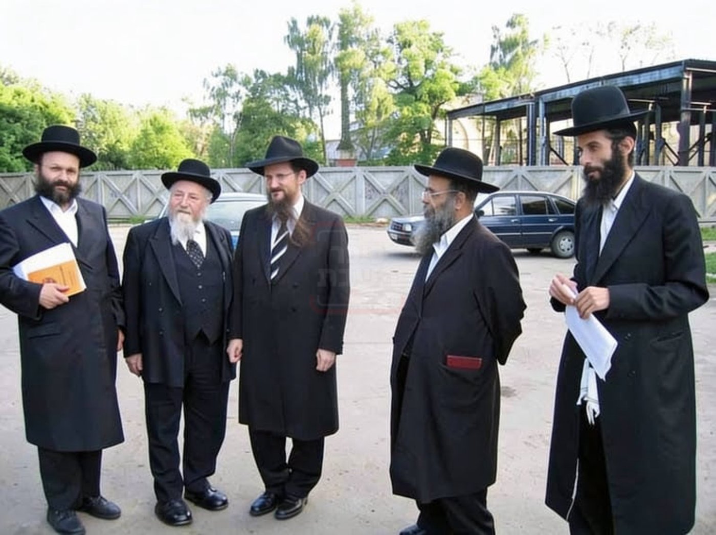 מראות חייו של הגאון רבי דוד שמידל זצ"ל