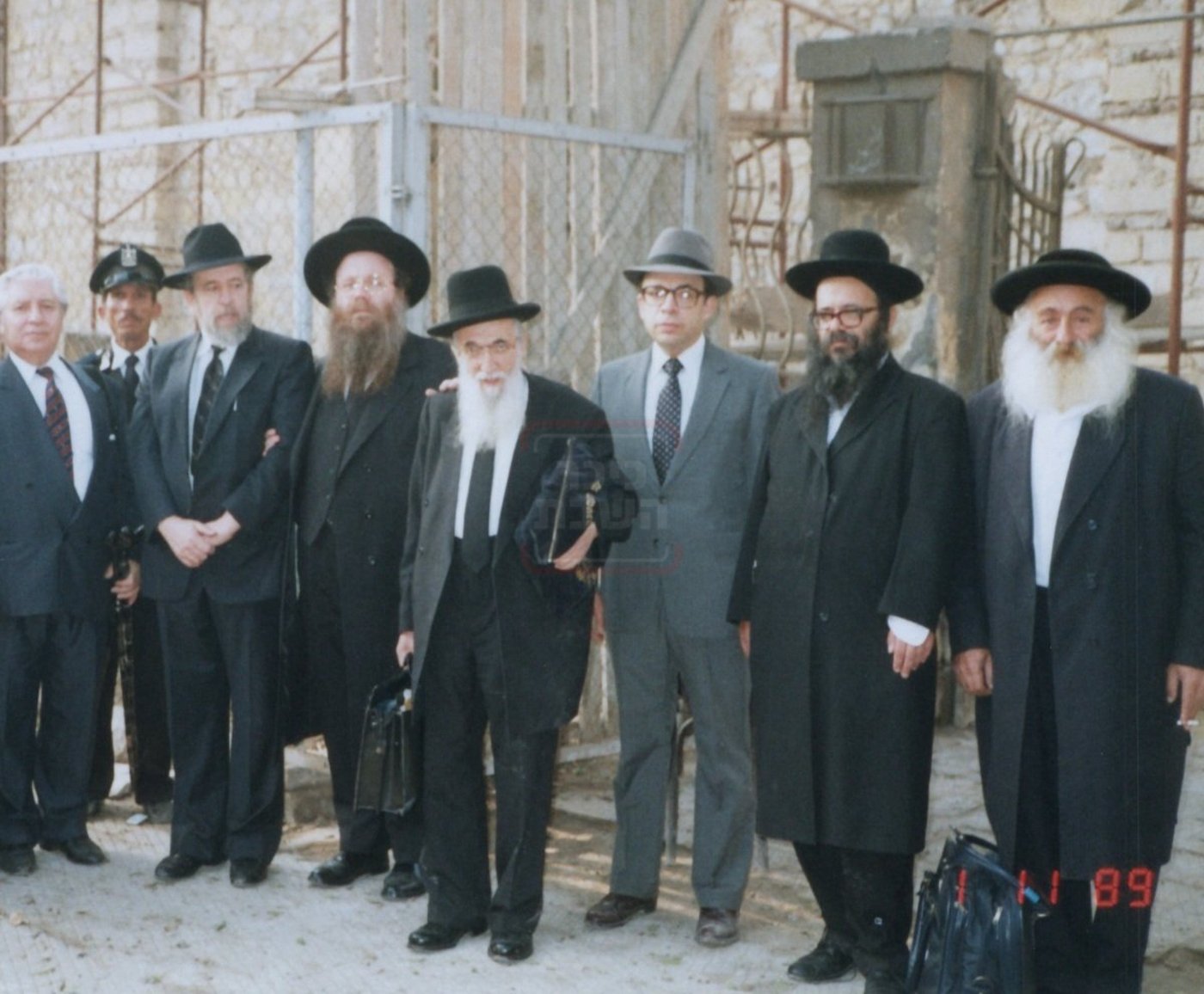 מראות חייו של הגאון רבי דוד שמידל זצ"ל