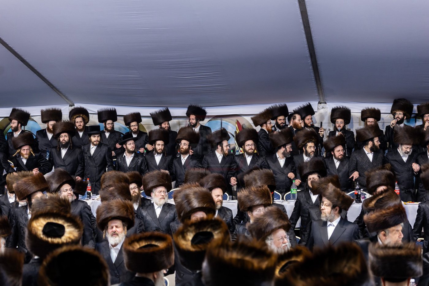 האדמו"ר מסאטמר בסעודה שלישית והבדלה בקראקא