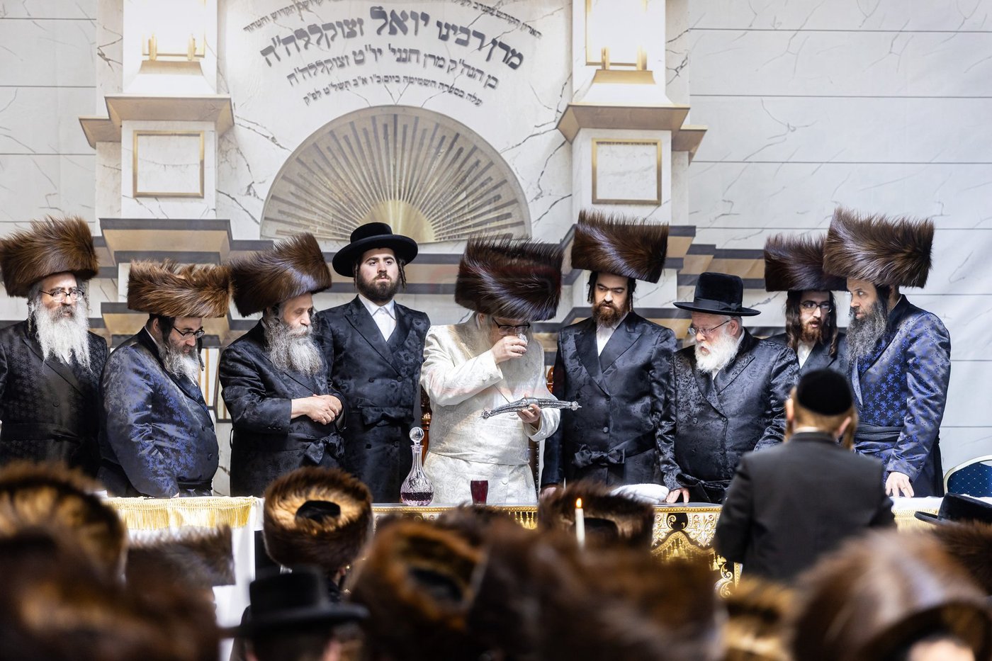 האדמו"ר מסאטמר בסעודה שלישית והבדלה בקראקא