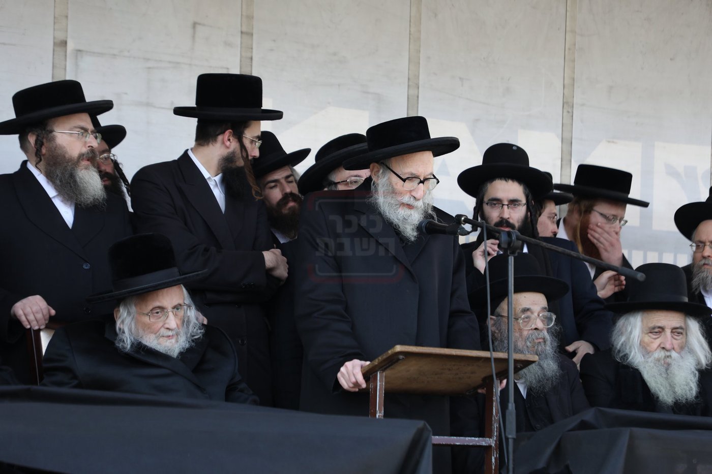 מראות חייו של הגאון רבי דוד שמידל זצ"ל