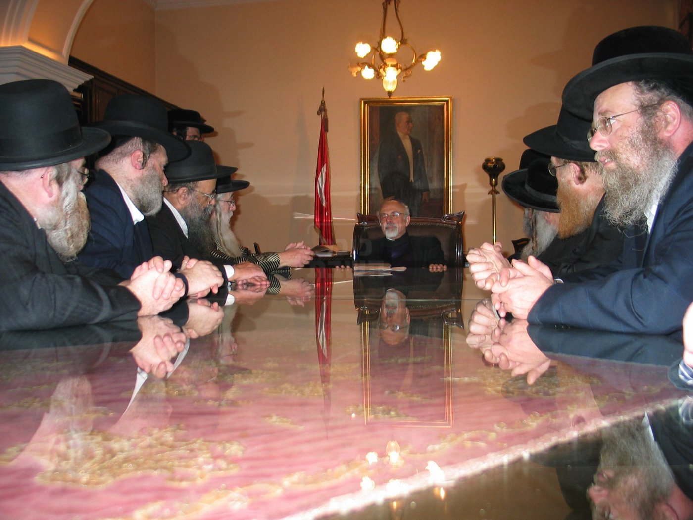 מראות חייו של הגאון רבי דוד שמידל זצ"ל