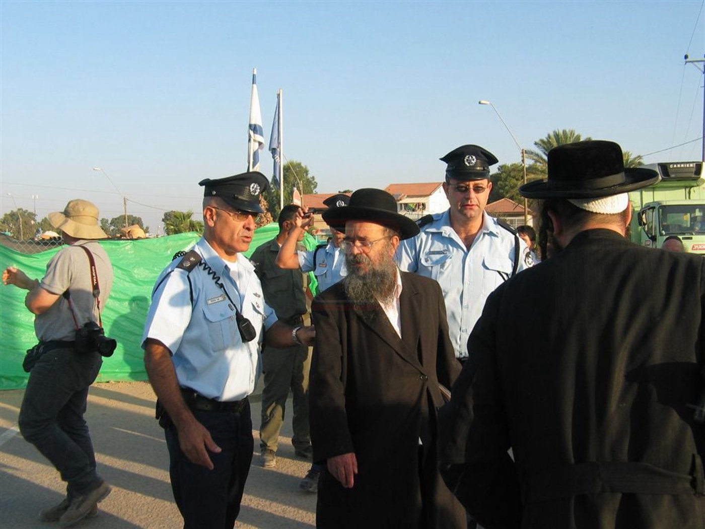 מראות חייו של הגאון רבי דוד שמידל זצ"ל