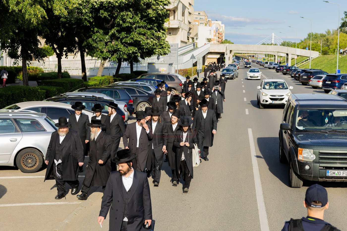 האדמו"ר מסאטמר בתפילה באוהל