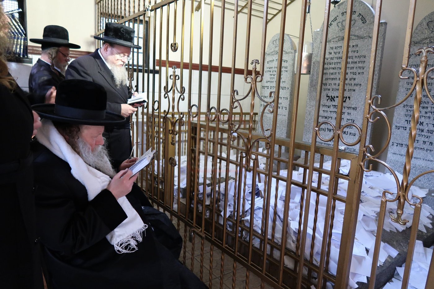 האדמו"ר מקוזמיר במסע הקודש לפולין