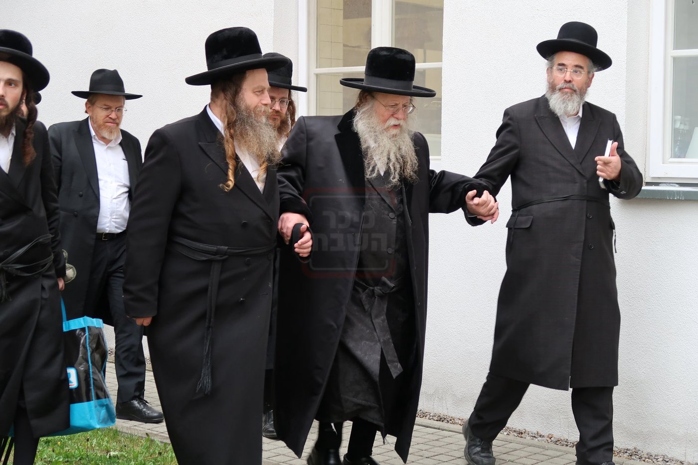 האדמו"ר מקוזמיר במסע הקודש לפולין