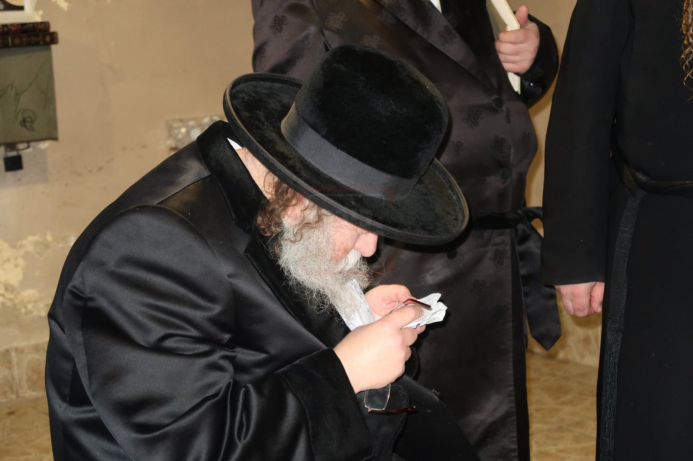 האדמו"ר מקוזמיר במסע הקודש לפולין