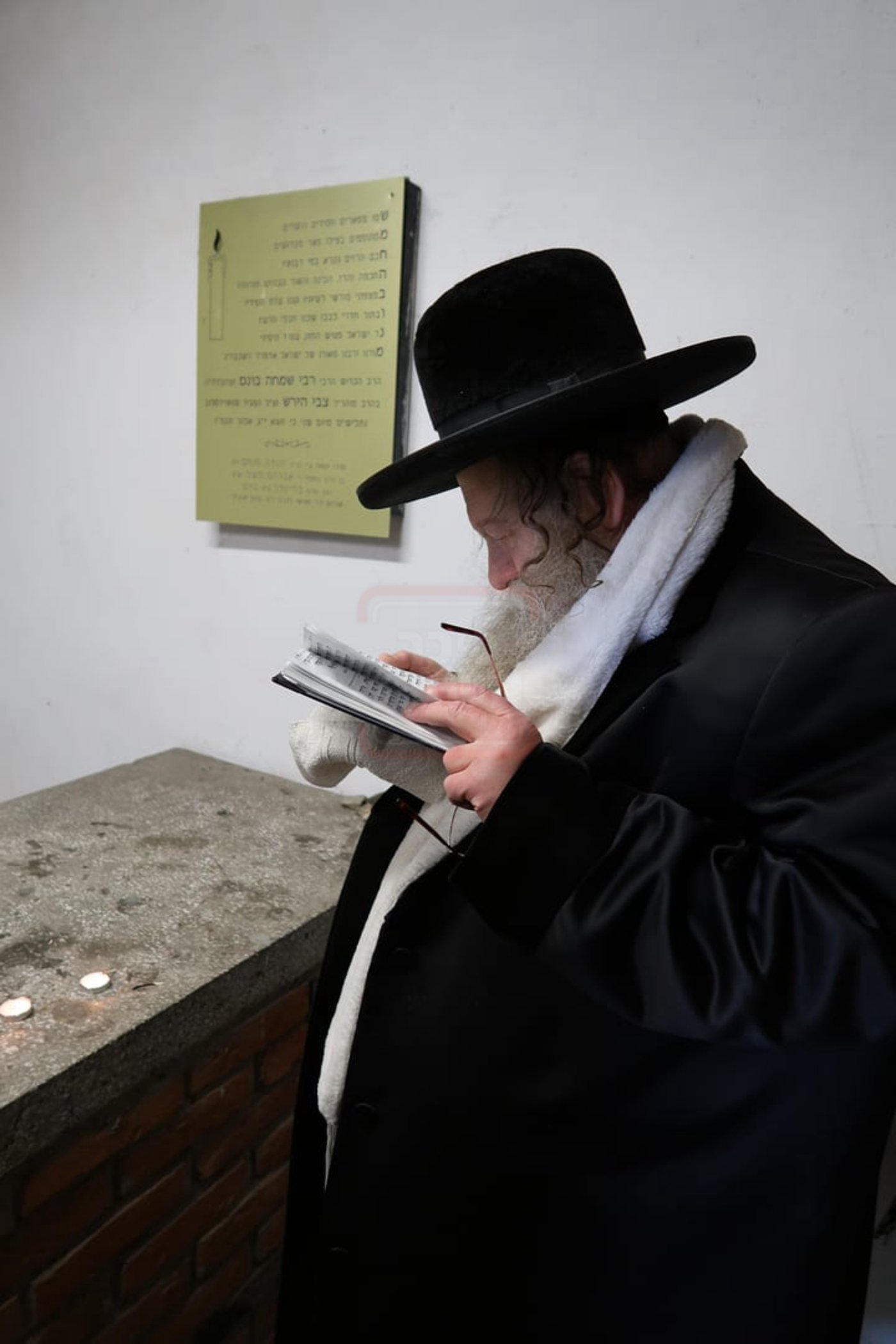 האדמו"ר מקוזמיר במסע הקודש לפולין