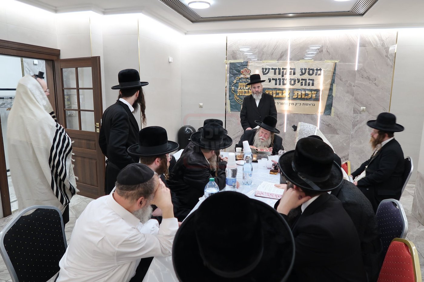 האדמו"ר מקוזמיר במסע הקודש לפולין