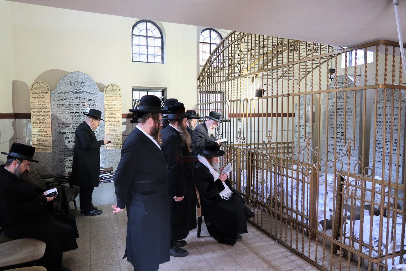 האדמו"ר מקוזמיר במסע הקודש לפולין