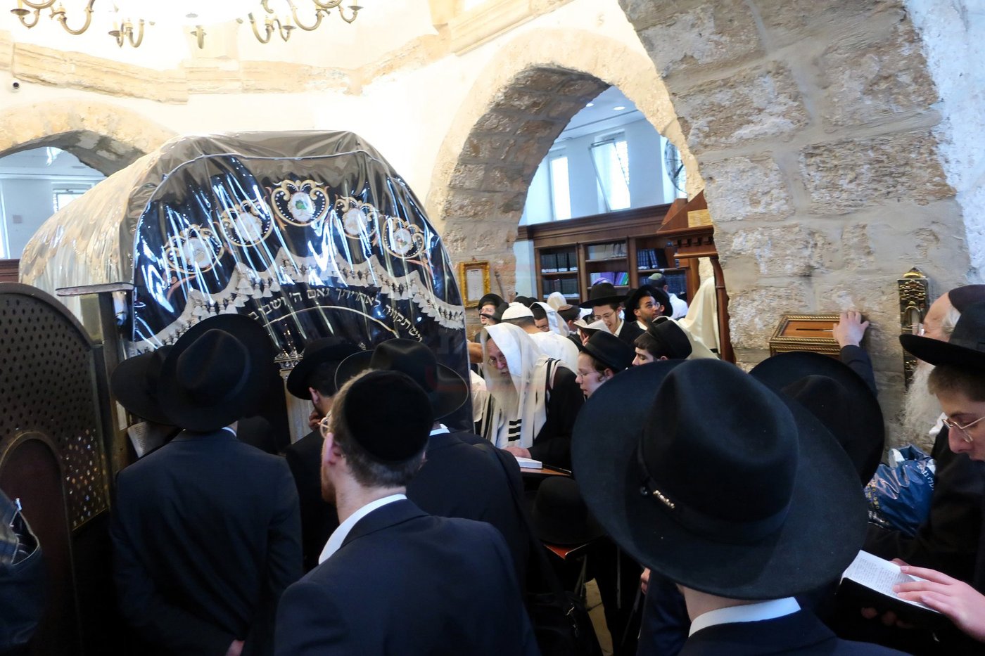 הגאון ר' משה דוד ליפקוביץ בקבר רחל
