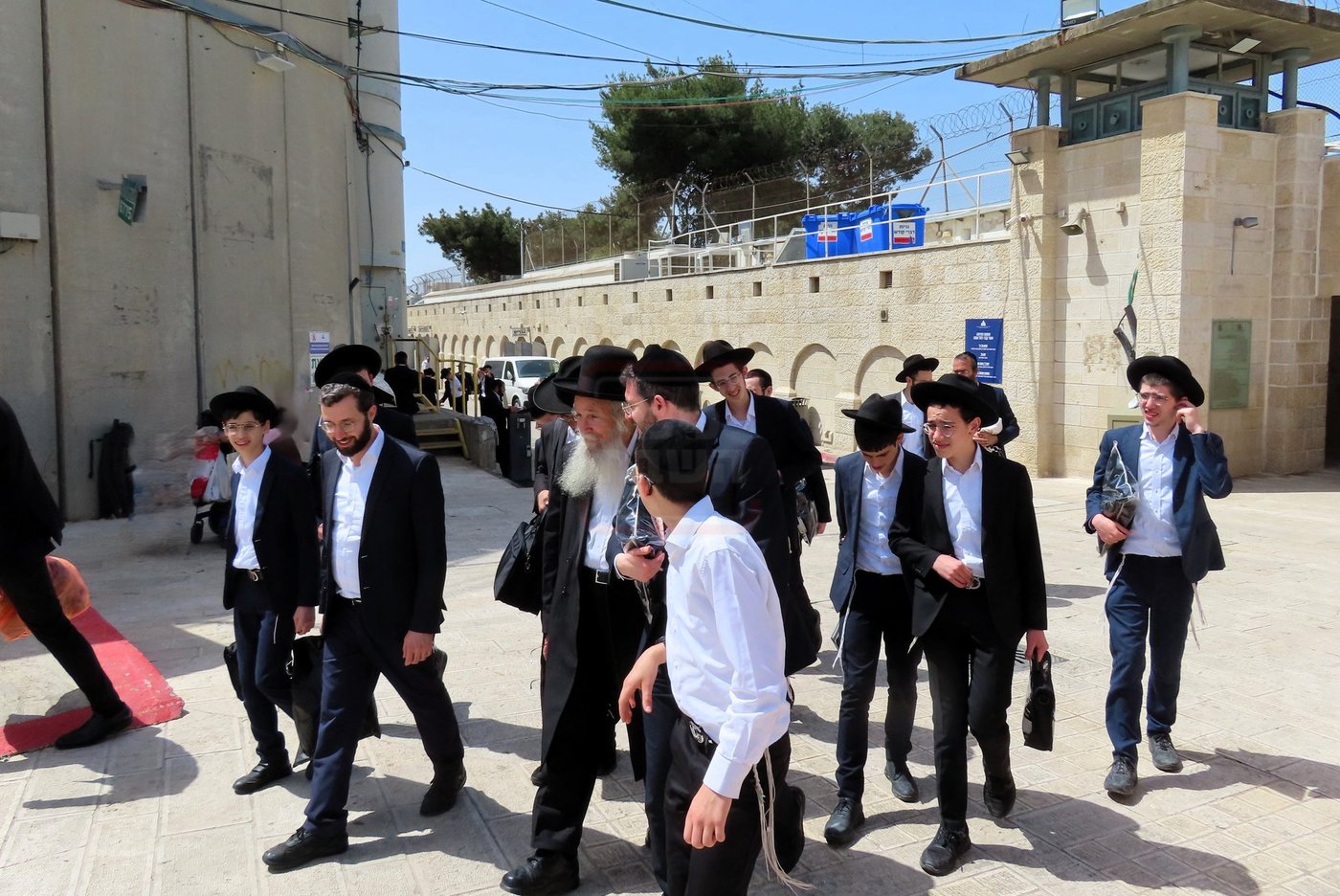 הגאון ר' משה דוד ליפקוביץ בקבר רחל