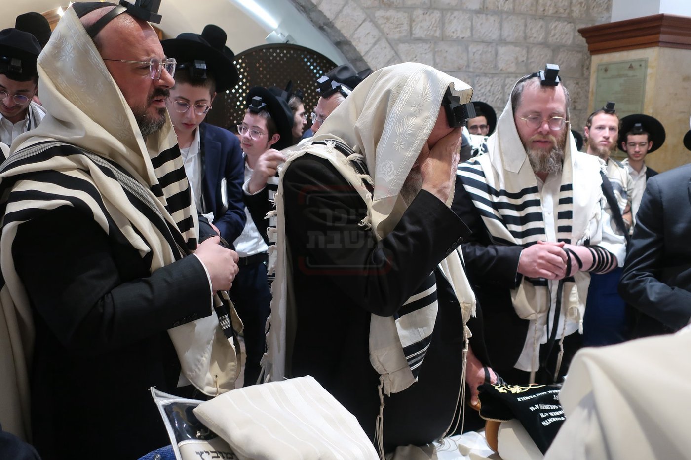 הגאון ר' משה דוד ליפקוביץ בקבר רחל