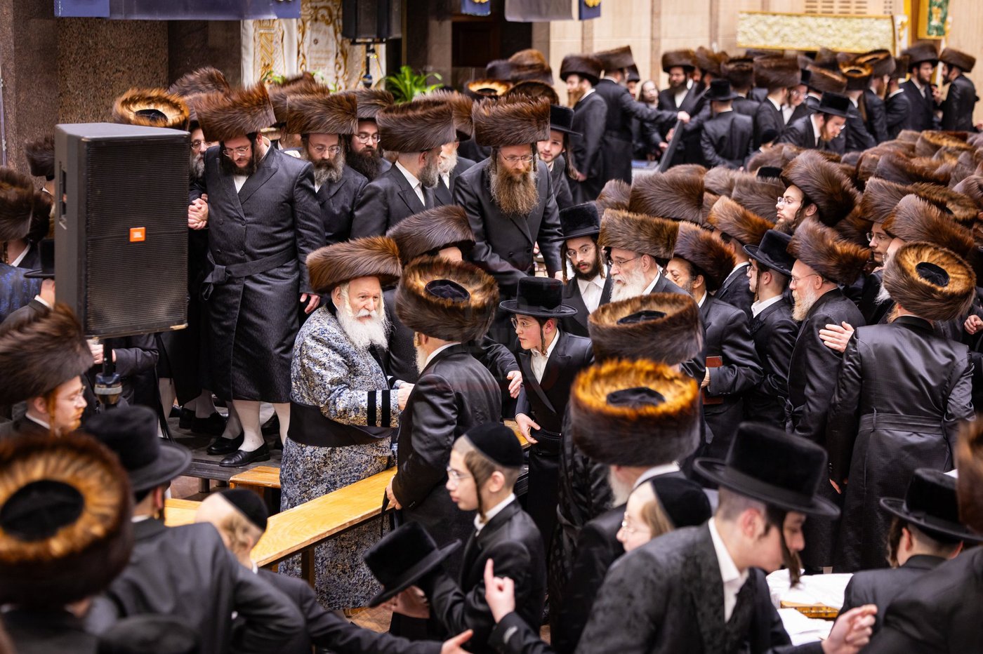 נעילת החג ופארשפיל בחצה"ק באבוב