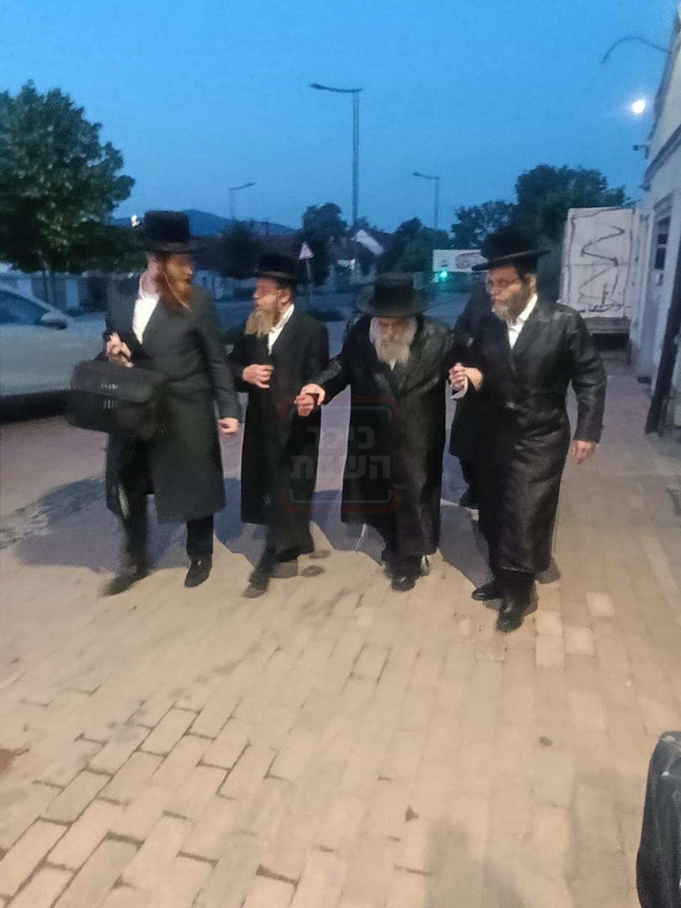 פרנסי העיר חגגו את גשר המחלוקת | 'זיידל'ע' עם כל התמונות, הנייעס והחשיפות של השבוע