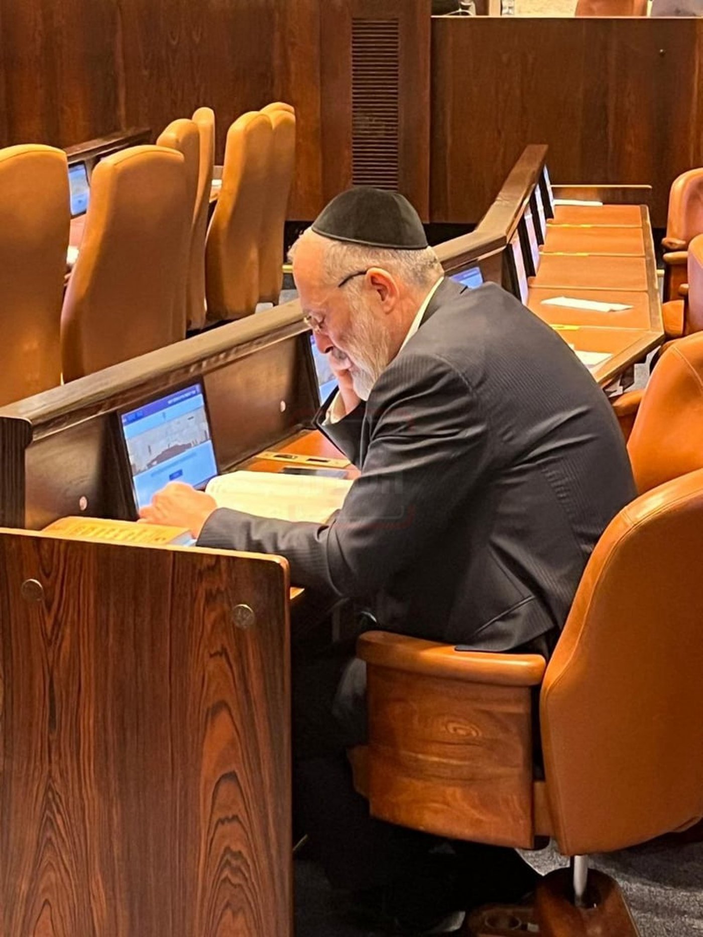 פרנסי העיר חגגו את גשר המחלוקת | 'זיידל'ע' עם כל התמונות, הנייעס והחשיפות של השבוע