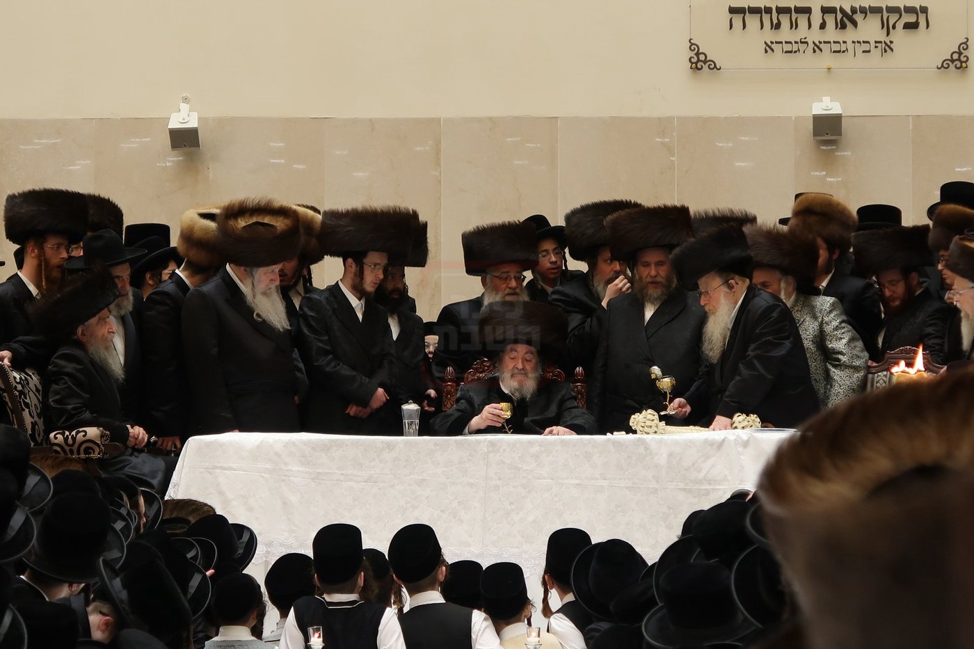 מוצאי שבת ש"ב בויז'ניץ