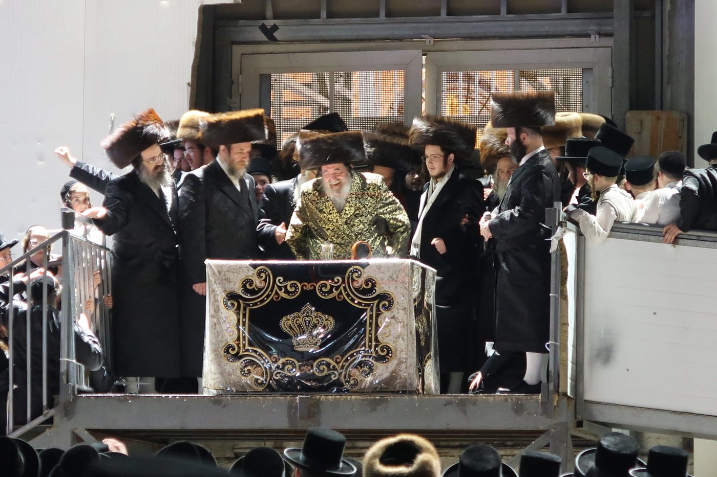 מוצאי שבת ש"ב בויז'ניץ