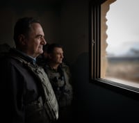 השר כץ ברצועה