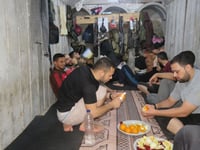 האוכל של המחבלים במנהרות