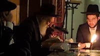 וְדִמְעָתָהּ עַל לֶחֱיָהּ - אֵין־לָהּ מְנַחֵם | הגר"ר אלבז מבכה 1957 שנים לחורבן הבית מתוך דמעות שליש