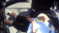 גנב רכב ופגע ברכבים אחרים במהלך הימלטותו מהלוחמים, שנאלצו לירות לכיוונו • צפו