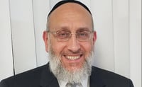 הרב יעקב סינגר בסינגל אלולי ישיבתי: "בקשו פני"