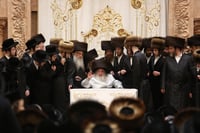 נעילת החג ר"ה בחצה"ק ויז'ניץ