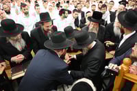 שיחת החיזוק של הגר"ד לנדו בישיבת מיר