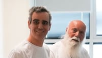 שורד השבי עומרי מירן עם אביו דני
