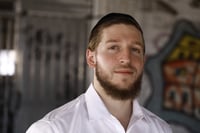 דניאל יטיב בסינגל חדש: "יש בך ת'אור"