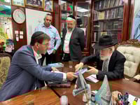 הגר"צ מאזוז עם בועז ביסמוט יו"ר ועדת החוץ והביטחון