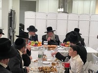 האדמו"ר מקוזמיר בביקור בארה"ב