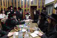 שמחת אירוסי נכדת האדמו"ר מצאנז