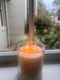 נר חנוכה בפתח חלון ראש הממשלה