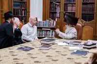 האדמו"ר מסאטמר בפגישת שתדלנות עם בכירי כלא אוטיסוויל