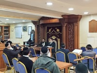 הגאון רבי אופיר מלכא בשיחה בביהמ"ד "מדרש אברהם"