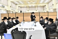 המועצת מתכנסת