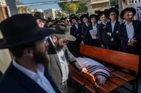 הלווית הנער החרדי יוסף אייזנטל ז"ל