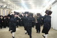 הכנסת ס"ת לע"נ האברך ר' מרדכי יואל פעקעטע זצ"ל