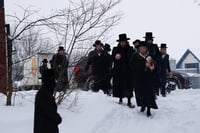 האדמו"ר משומרי אמונים במסע הקודש לפולין