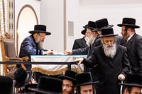 אסיפת התעוררות לרגל ימי השובבי"ם בחצה"ק באבוב 45